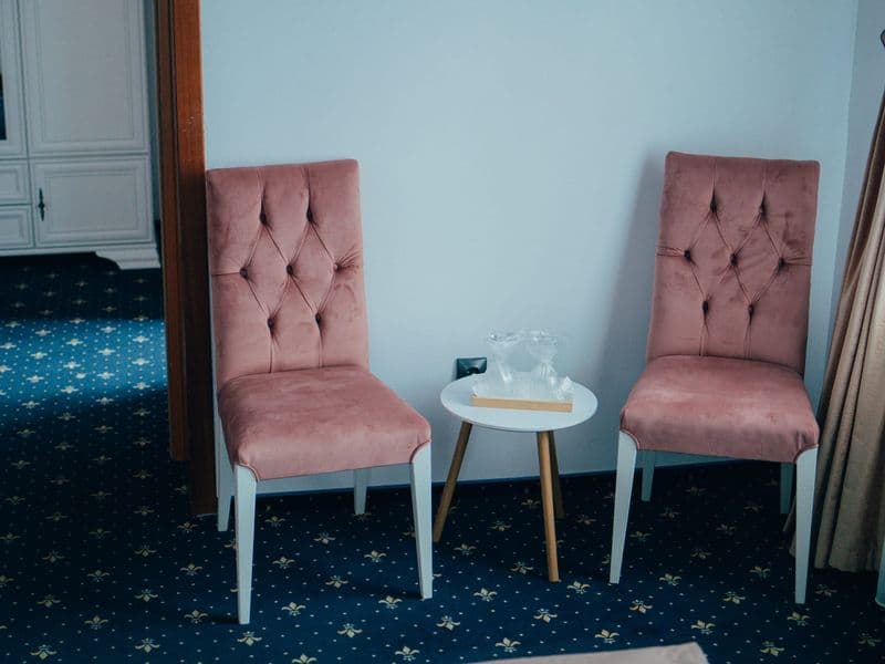 Hotel Carol — cameră