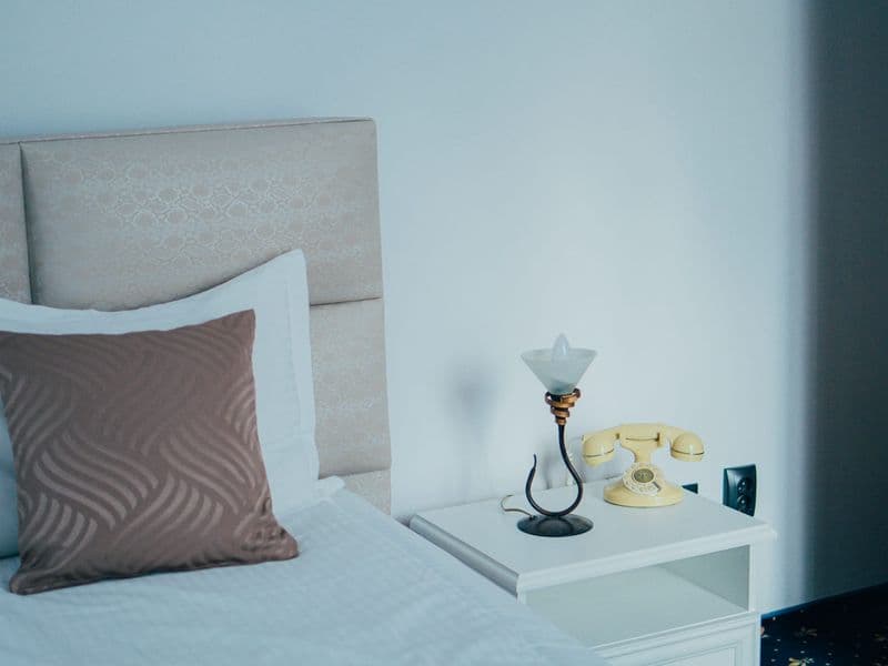 Hotel Carol — cameră